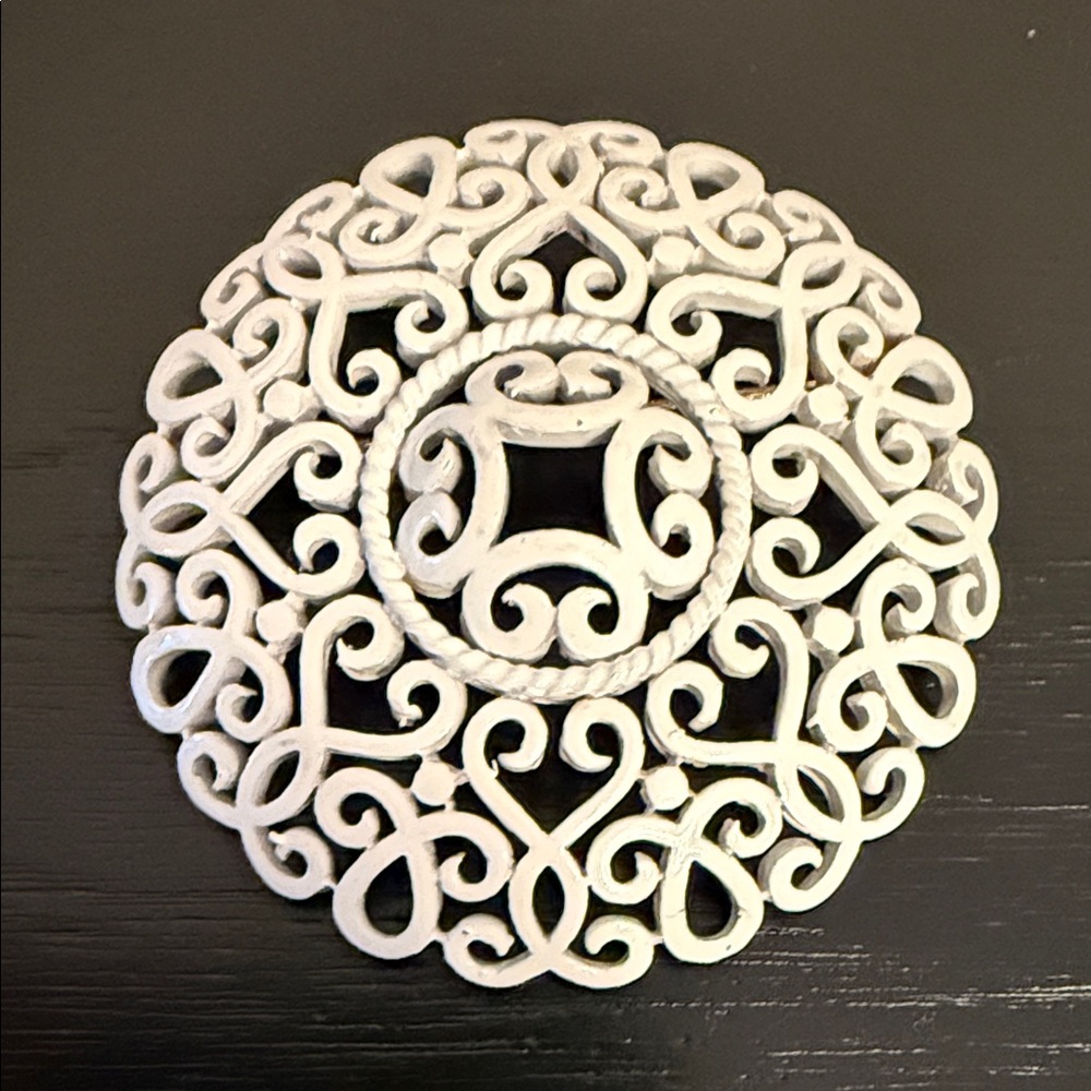 Vintage Trifari Crown White Enamel Filigree Circular Brooch  (unmarked)